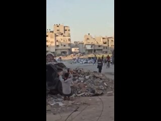 Cet aprs-midi, Isral a lanc une frappe sur le quartier de Tuffah  Gaza, sans aucun avertissement pralable. 75 Palestiniens