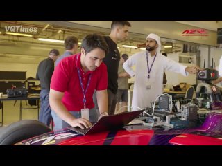 Проходит первая в мире гонка нейросетейAbu Dhabi Autonomous Racing League  соревнования между автономными машинами Супер-