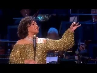 Dame Shirley Bassey - Diamonds Are Forever (The Sound of 007 in Concert 2022)