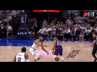 Mike Conley saves the ball in Game 2