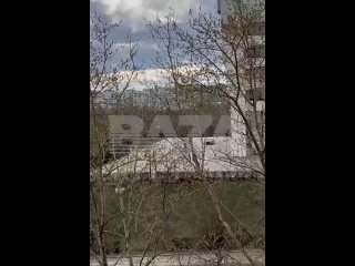 Момент броска коктейля Молотова в здание правительства Владимирской области