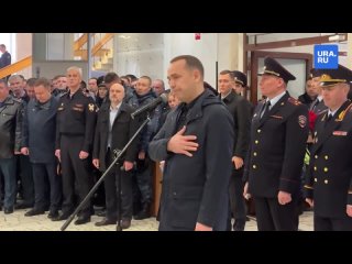 Губернатор Вадим Шумков пришел проститься с погибшими в КЧР сотрудниками полиции