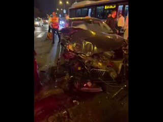 Un nuevo accidente que involucra a un ministro israel: el coche del ministro de Educacin israel, Chaim Biton, volc en Jerusa