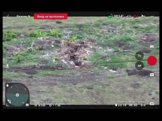 Un combattente  stato in grado di respingere un drone FVP nemico utilizzando un borsone