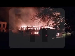 В Кушнаренково сгорела конюшня усадьбы Топорниных, обьекта культурного наследия.