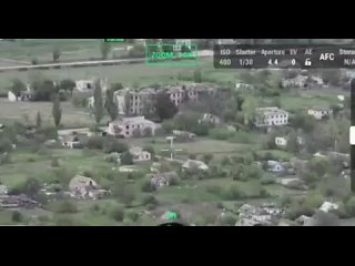 Уничтожение пункта дислокации украинских БПЛА пилотов.   УМПК-1500 славно зашла, хохлы их любят