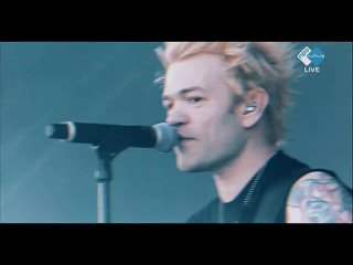 Sum 41 - Underclass hero [LIVE] [REMASTERED]