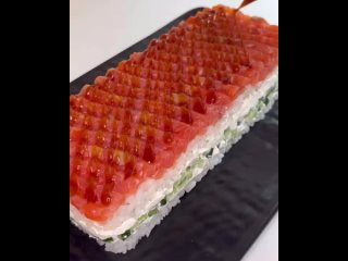 Вкусный суши-торт