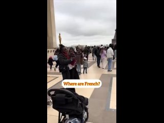 Where are French Russian tourist very shocked by what he sees in Paris