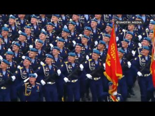 На Красной площади проходит парадный расчёт Рязанского гвардейского высшего воздушно-десантного командного училища им. Маргел