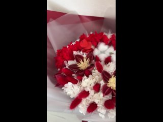 Сухоцветы и стабилизированные цветы Севастопольtan video