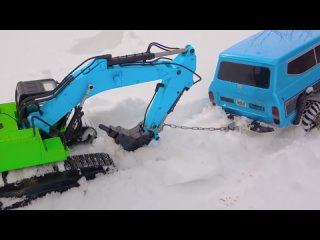 RC Cars Snow Off Road Riding   4x4 Crawler vs Bulldozer Truck Rescue Adventure