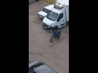 Синего мотоциклиста ищет полиция Краснодара.