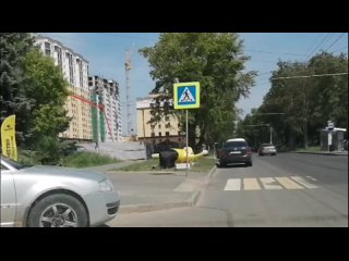 Даже надувной Ижик устаёт) (видео)
