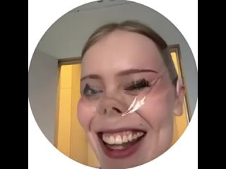 🤡 Даша Дошик не осталась в стороне и тоже высказалась по поводу ситуации с носом Вали Карнавал.  Блогерша  отпустила... (видео)