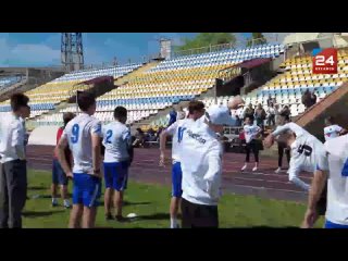 6050 отжиманий выполнили луганские спортсмены на стадионе Авангард