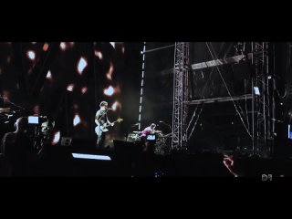 Depeche Mode - Wrong (Memento Mori Tour, Multicam version, Merkur Spiel - Arena, Dsseldorf, Germany, )