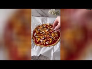 Белковая ПП пицца прекрасно разнообразит рацион на похудении  КБЖУ на 100 гр: 126/16/5/3  Ингредиент