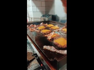 Видео от Burger VIP Бургерная Меленки