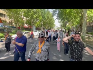Первомайским профсоюзным шествием прошлись по Еревану сотрудники госучреждений и органов местного самоуправления