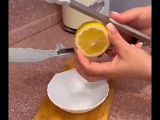 Как выжать сок лимона