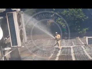 Сегодня с утра Служба спасения города Сочи участвовала в тушении пожара, совместно с Сочинским гарнизоном пожарной... (видео)