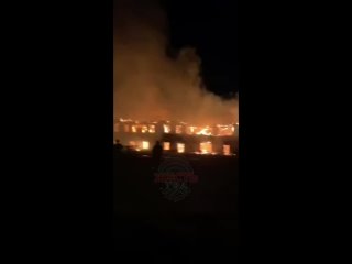 Сегодня ночью в селе Кушнаренково сгорела дворянская усадьба ТопоринаНеэксплуатируемое 2-х этажное здание загорелось в 4 часа