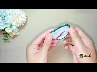 Simple crochet hairclip at home_ How to make simple crochet hair clips for beggi