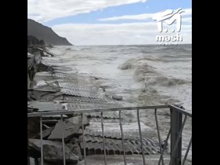 Ураган разыгрался в окрестностях Судака.
