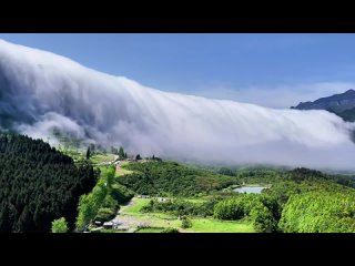 Водопад из облаков, Китай