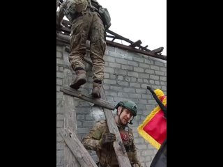 Русская армия освободила Новобахмутовку. Над городом развевается флаг РФ