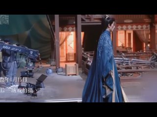 Фильм с фрагментами интервью Ли Хунъи о роли Сяо Сэ в дораме Песня о юности. Монтаж тигров с Вейбо 2024 год.