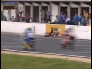 Крэш Stphane Mertens в 1992 на гонке на Phillip Island