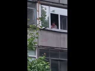 Полное видео перестрелки в Суходольске (Краснодон)  Источник      +iKqLHoovDz8yYjAy