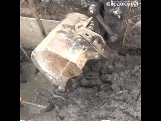 ⚒На улице Островского продолжается реконструкция коммунальных сетей    Бригада Водоканала уже проложила 384 метров... (видео)