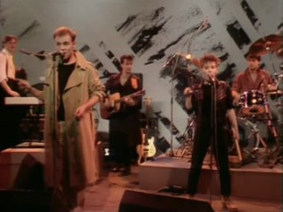 thomas dolby ft. adele bertei, kevin armstrong & lu - hyperactive! (live)(1984)