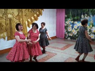 Видео от Народный чувашский фольклорный ансамбль “Мерчен“
