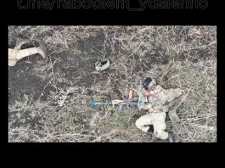 Видеородборка ударов FPV дронов по пехоте ВСУ. Кадры строго 18+