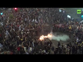 Protesters hit Tel Aviv streets again demanding hostage deal