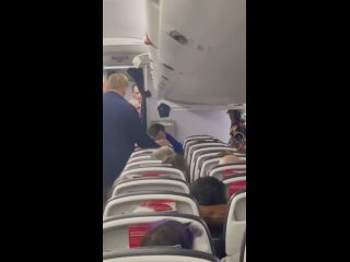 Пассажирка умерла на борту самолета в Кольцово