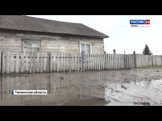 Ямальские спасатели продолжают помогать уральским коллегам в борьбе с паводком