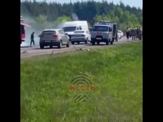 Сегодня автобус с 32 военнослужащими из Башкирии попал в ДТП в Воронежской областиВ автобус Yutong лоб в лоб врезался легк