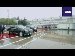 Images de l'arrive du prsident de Cuba  Moscou. Il devrait assister au dfil de la Victoire sur la Place Rouge le 9 mai