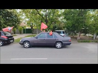 В Херсонской области по городу Геническу проехала праздничная автоколонна Боевого братства и Бессмертного полка России
