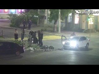 В Новочеркасске мотоциклист попал в больницу, не пропустив машины на перекрестке