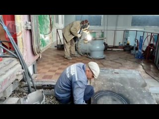 Лугансквода проводит плановые работы на водопроводной насосной станции в г.Петровское в рамках подготовки объектов к новому