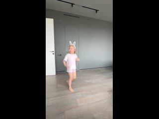 🤡 Василиса Кукояка ответила на критику в свой адрес со стороны Инстасамки.  Василиса рассказала, что она сама решила... (видео)