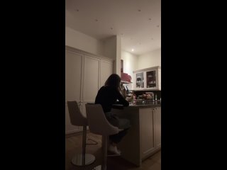 «Прадед разрушил стену, остановил Холодную войну и прекратил существование СССР. 10 из 10. Потрясающе, спасибо!»  В... (видео)