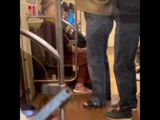 Сплинтер просто спешит спасти черепах, что вы в самом деле - Катя Харинцева