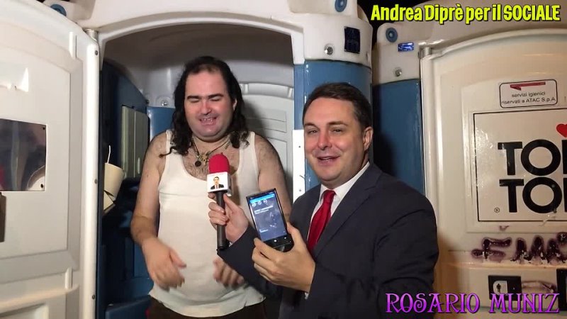 Rosario Muniz completamente nudo presentato da Andrea Diprè!!!